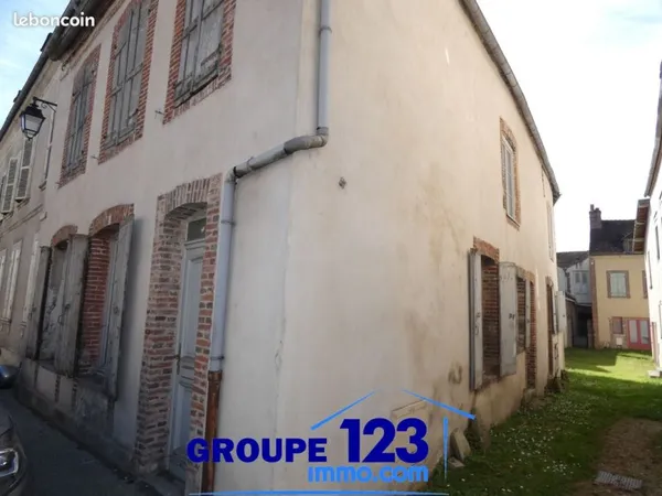 Immeuble 5 pièces 145 m²