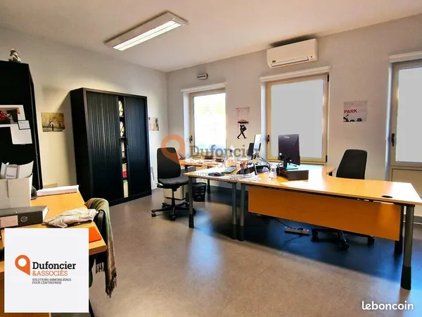 Bureaux 211 m² POITIERS