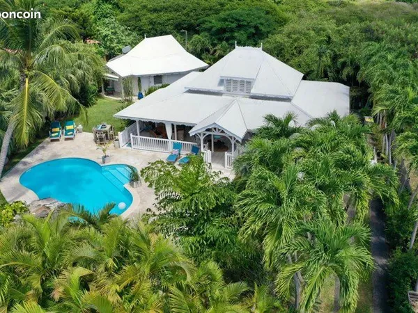 Maison créole UTB, 4ch, 2dd, 1sdb, piscine, bungalow, garage-atelier et jardin tropical