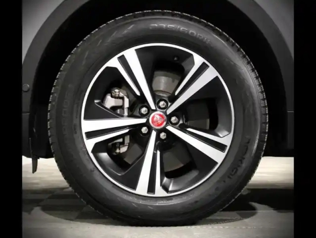 Jaguar E-Pace p200 flexfuel mhev r-dynamic s bva awd — photo 7