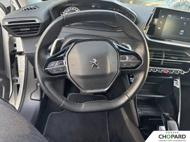 Peugeot 2008 puretech 130 s&amp;s eat8 — photo 17