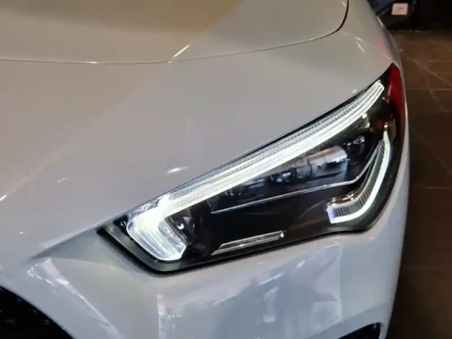 Mercedes Cla 200 d coupé amg line — photo 35