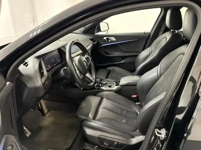 Bmw Serie 1 série 1 118da 150ch m sport 8cv — photo 5