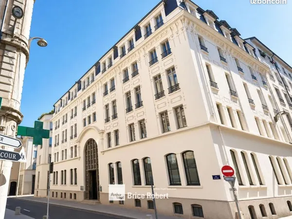 Bureaux 153 m²