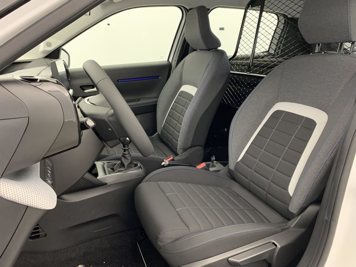 Citroën C3 — photo 21