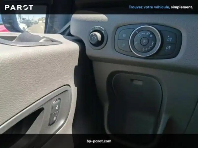Ford Transit fourgon fg t310 l2h2 2.0 ecoblue 130ch ambiente — photo 6
