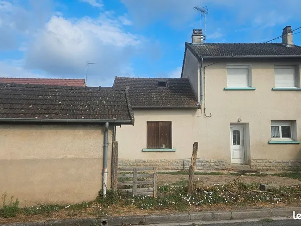 Maison proche écoles et commerces