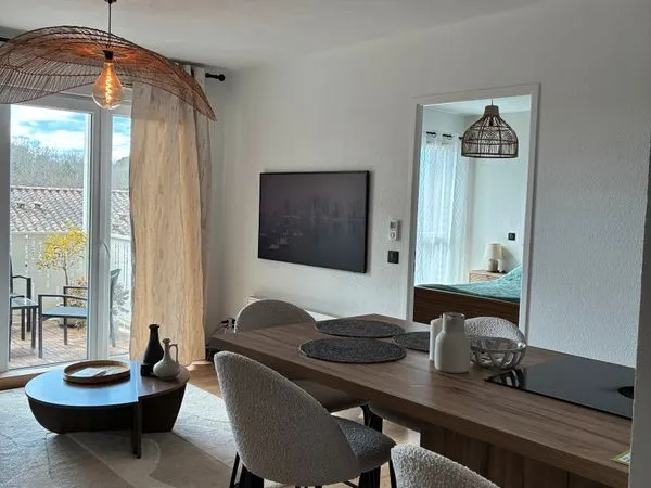 T2 meublé 40m² rénové avec balcon & parking - Saint-Médard-en-Jalles