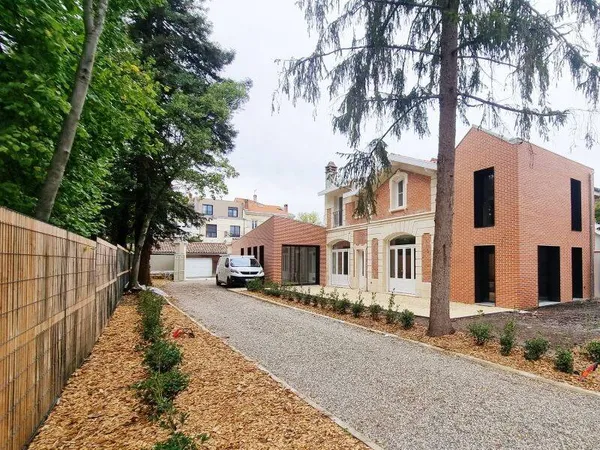 Maison 5 pièces 140 m²