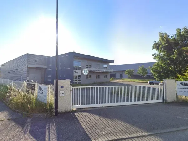 Local commercial 80 m²