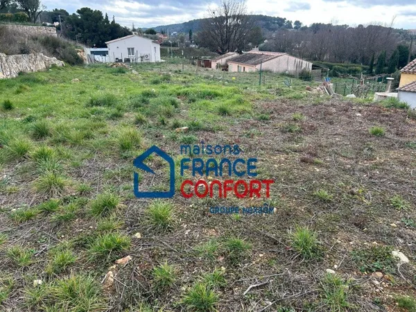 Terrain 1000 m²