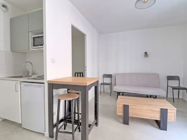 Studio 20 m² - Rue d'Ivry, Lyon 4e ? À deux pas du métro