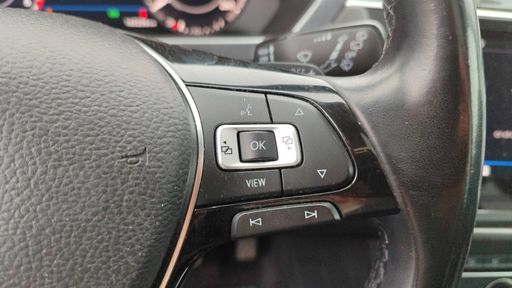 Volkswagen Tiguan 2.0 TDI 150 DSG7 - Carat – 2018 – 160206 km – Diesel – Boîte Automatique — photo 12