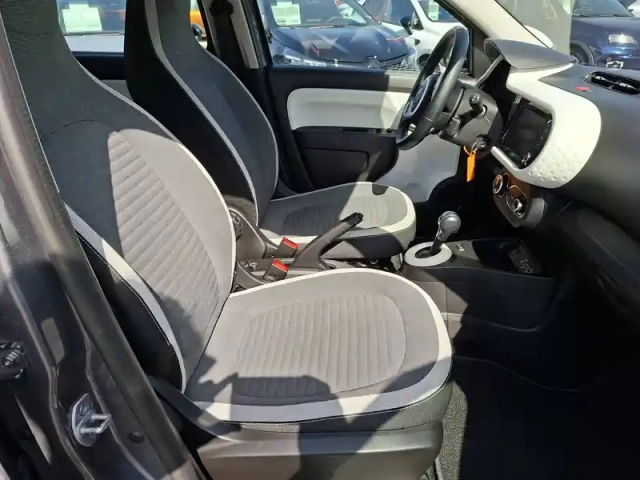 Renault Twingo iii e-tech — photo 13