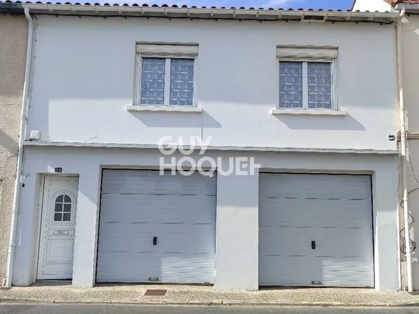 Maison avec Terrasse et 2 garages