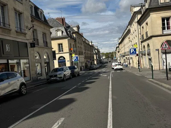 Compiegne local commercial