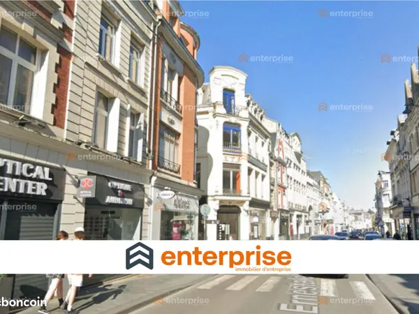 Local commercial 140 m²