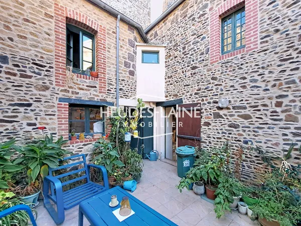 Charmante maison de bourg en pierres à vendre - Saint Jean Le Thomas - 50530