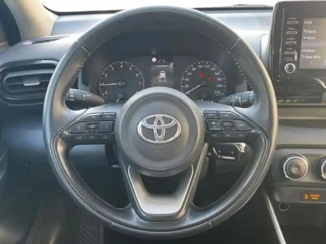 Toyota Yaris 120 vvt-i dynamic 5p my22 — photo 14