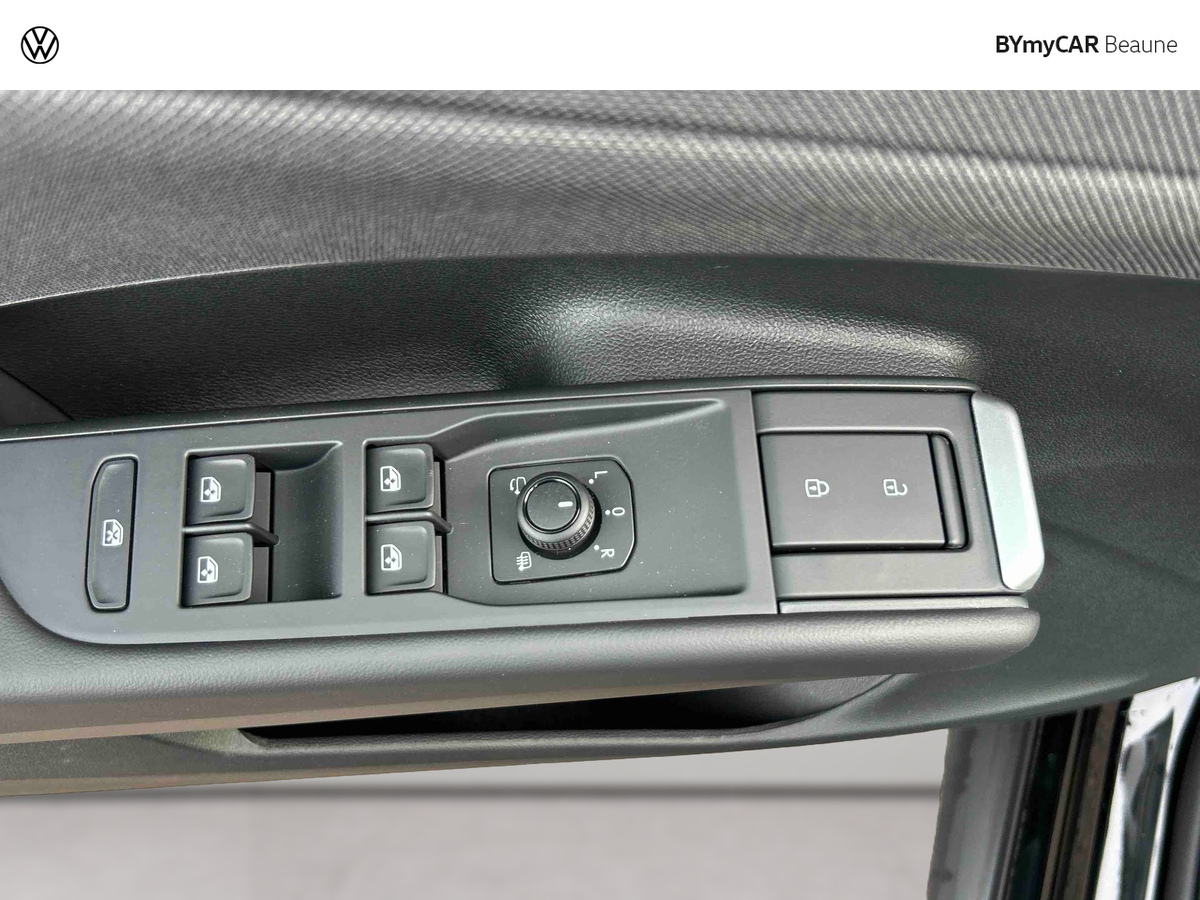 Volkswagen T-Roc 1.5 eTSI Hybrid 116 ch DSG7 — photo 18