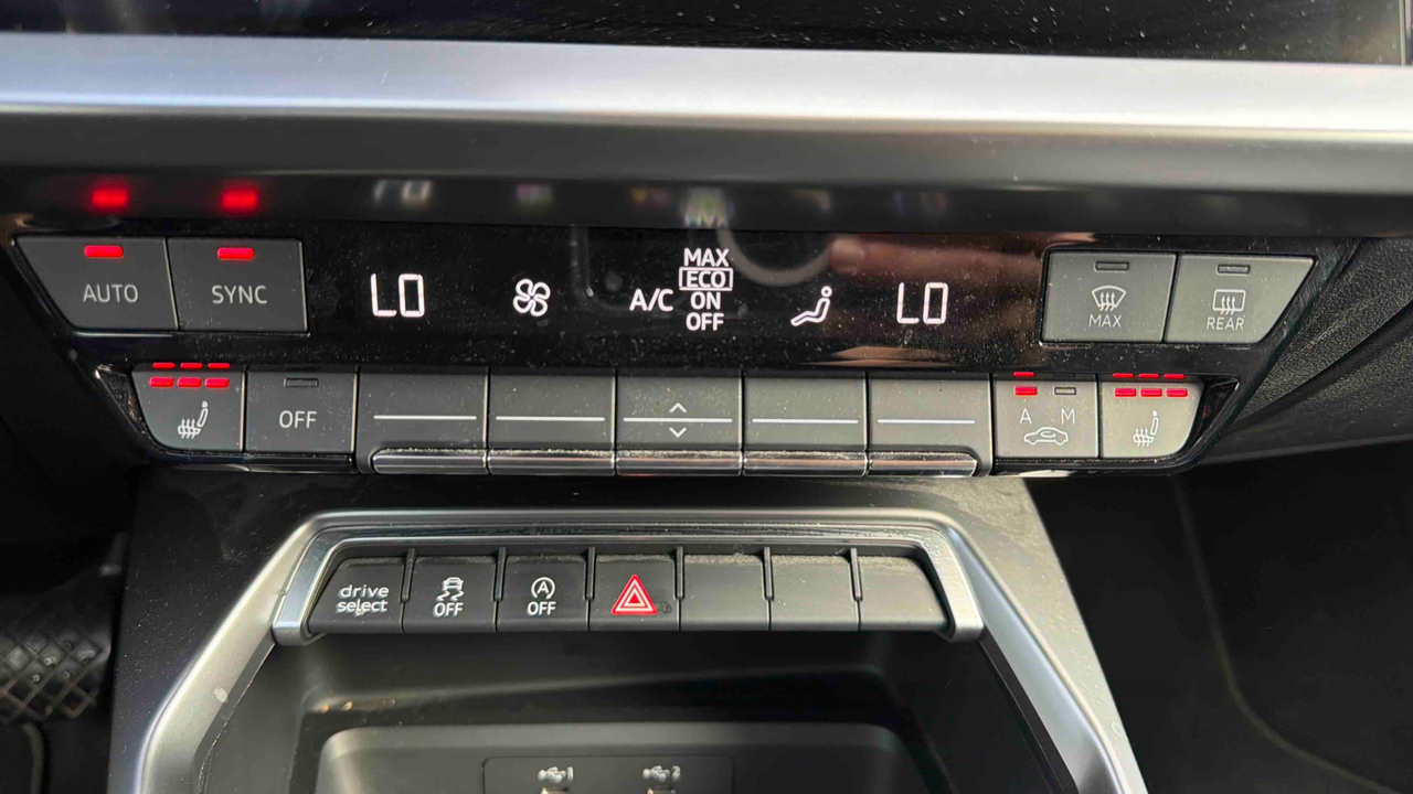 Audi A3 Sportback 35 TDI 150 S tronic 7 — photo 11