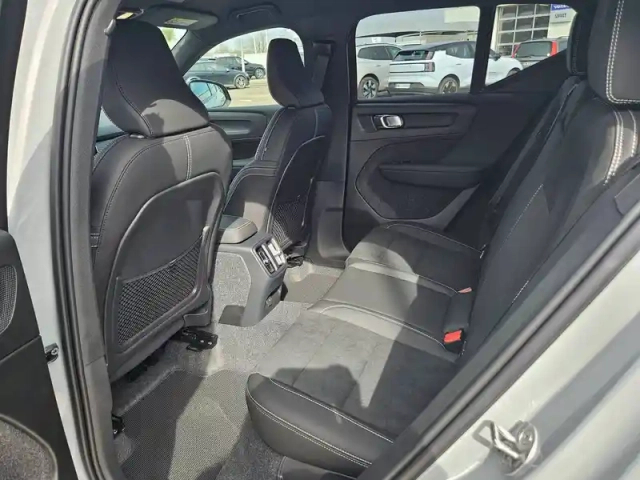 Volvo Ex40 single extended range 252 ch 1edt — photo 6