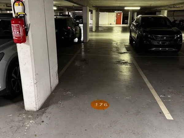 Parking 10 m²