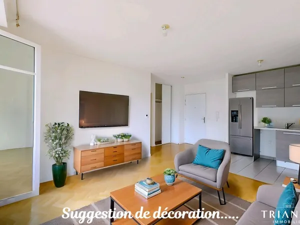 SAINT GERMAIN EN LAYE - BEL APPARTEMENT AU CALME