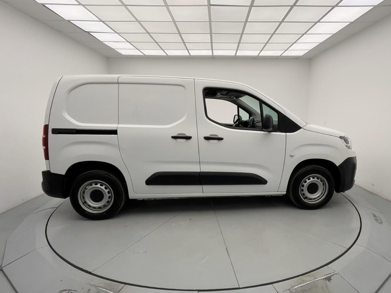 Citroën Berlingo van m 650 bluehdi 75 s&s bvm5 club — photo 7