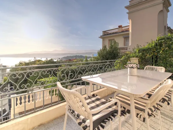 Villa 7 pièces 220 m²