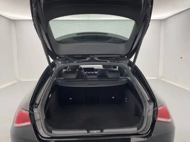 Mercedes Cla shooting brake 220 d 8g-dct — photo 14