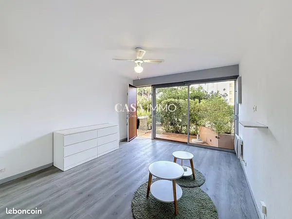 Studio 1 pièce 23 m²