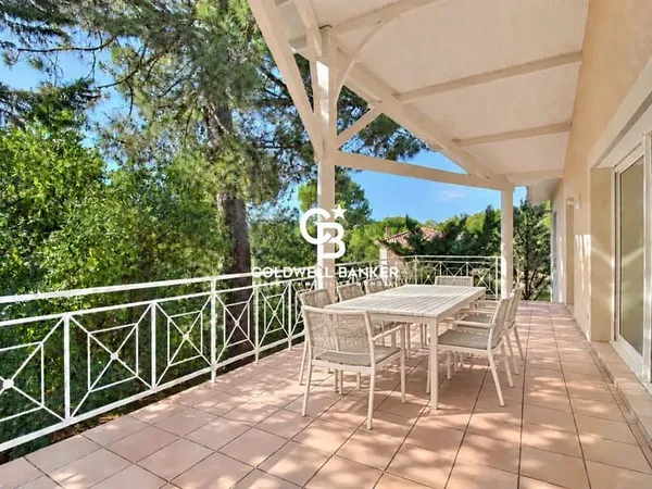 Abatilles, 4 chambres, grande terrasse, double garage, au calme