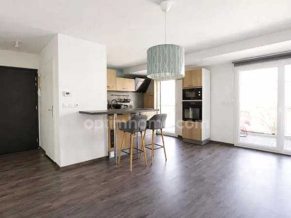 AMNEVILLE - APPARTEMENT 3 PIÈCES AVEC 2 CHAMBRES ! PARKING ET BALCON !