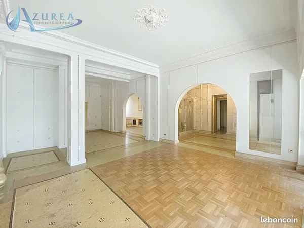 LOCAL COMMERCIAL 92 m² NICE