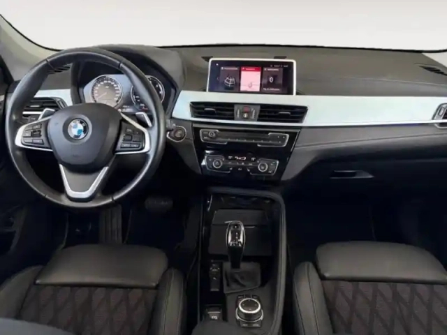 Bmw X1 sdrive18da 150ch xline — photo 10