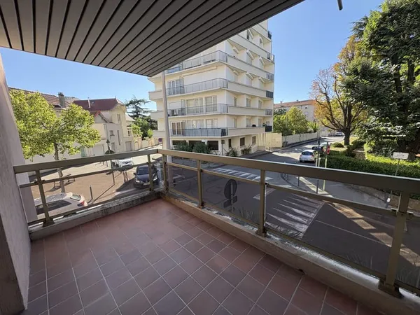 Appartement Type 2 avec terrasse et cave, Rue Buffon, Valenc