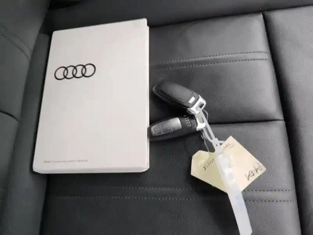 Audi A3 sportback 40 tfsie 204 s tronic 6 design luxe — photo 16