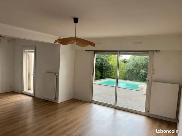 Maison avec piscine Vacquerolles