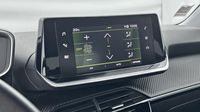 Peugeot 2008 1.2 PureTech 130ch S&S Allure Pack — photo 13