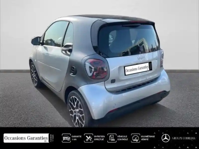 Smart Fortwo coupe eq 82ch prime — photo 3