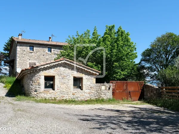 Propriété 14 pièces 330 m²