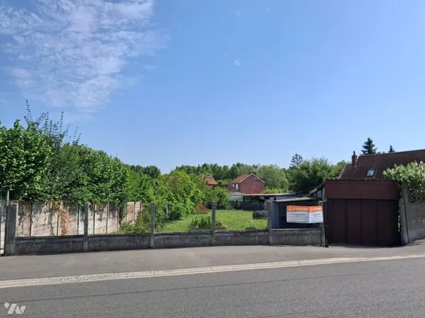 Terrain 812 m²