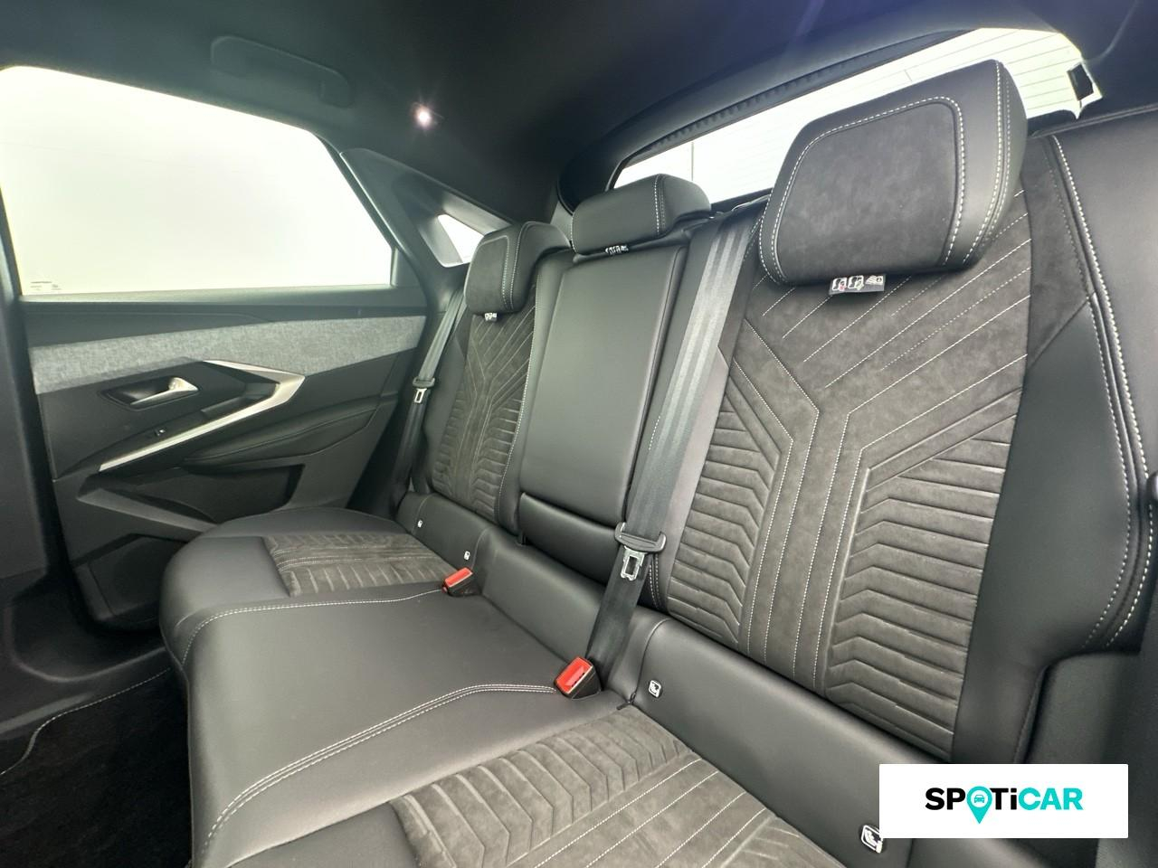 Peugeot 3008 electrique 210ch batterie 73 kwh gt exclusive — photo 10