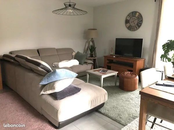 À louer appartement récent de 2018, 4 pièces 84m2, garage fermé avec jardin de 100m2