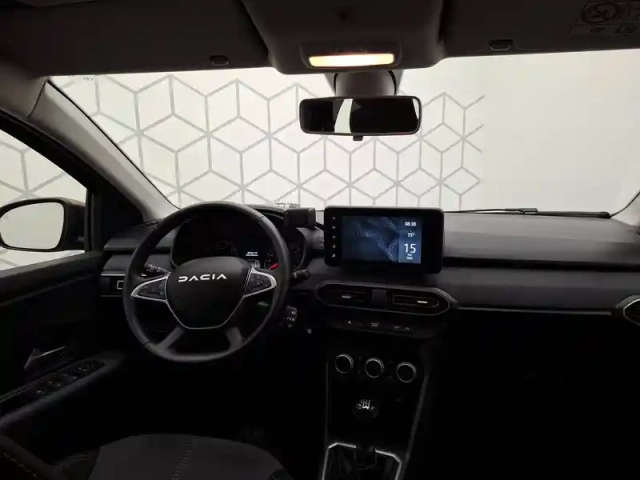 Dacia Sandero eco-g 100 — photo 32