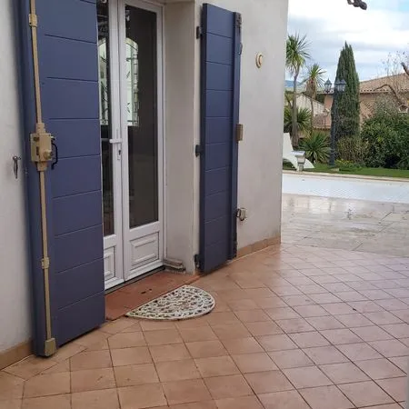 Location t2 40m2 plan de cuques 790+charges