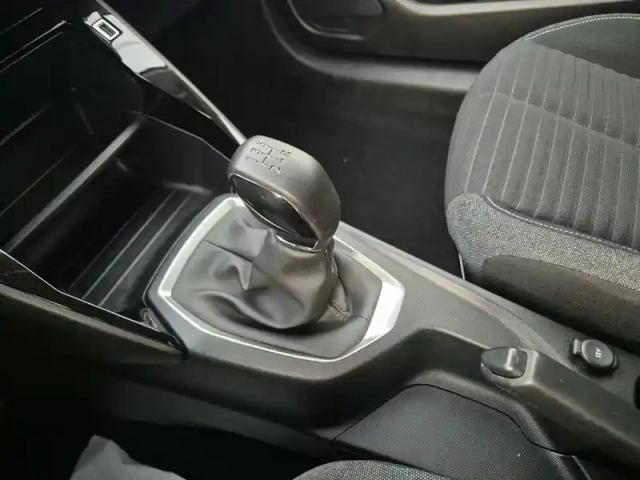 Peugeot 208 puretech 75 s&amp;s bvm5 — photo 28
