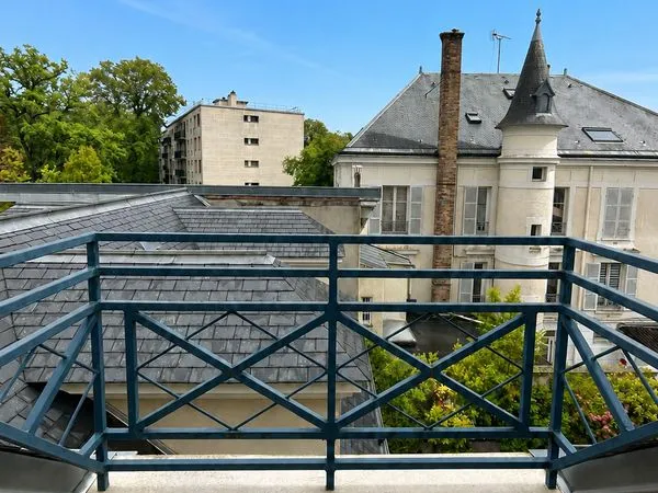 Appartement lumineux 70 m² - dernier etage - 2 balcons - hypercentre de rambouillet