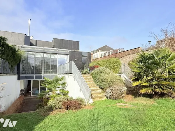 Maison 7 pièces 204 m²